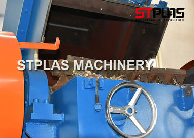 PET HDPE Plastic Bottle Grinding Machine , Waste Plastic Crusher Energy Saving