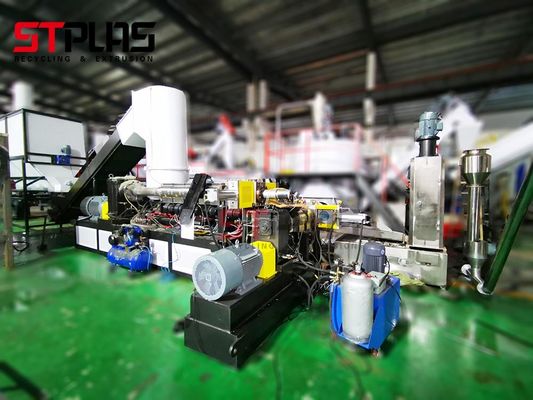 Low Noise Plastic Recycling Pellet Machine For Whole Roller Film Traction Plastic LDPE